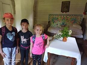 Wycieczka klas pierwszych do Szymbarku